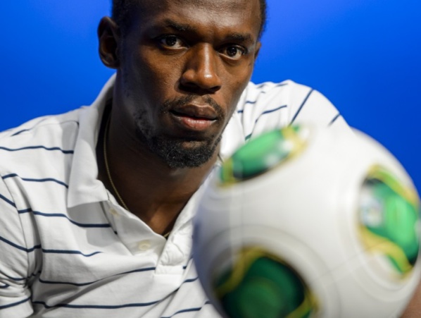 Usain Bolt jouera à Old Trafford en juin (mais il n'entame pas une carrière pro)