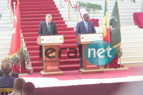 Photos : Cérémonie de signature d’accords entre les gouvernements sénégalais et turc