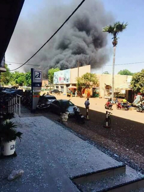 15 photos: Attaque terroriste à Ouagadougou (âmes sensibles s'abstenir)  