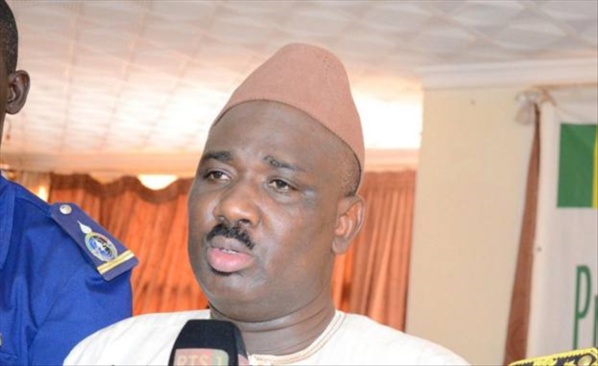 Farba Ngom, "Macky Sall doit limoger Me Alioune Badara Cissé"