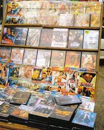 [DOSSIER] DAKAR, A L’HEURE DE LA PORNOGRAPHIE - Reportage : Les bonnes affaires des vendeurs de films pornos
