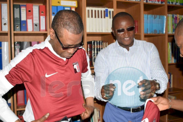 Photos: Youssou Ndour galvanise Génération Foot à Deni Biram Ndao...avant le match contre Horoya AC
