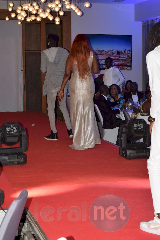 11 photos : Mbathio Ndiaye sur Tapis Rouge toute époustouflante 