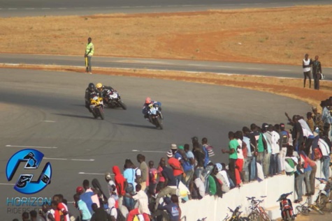 Course Moto: Babacar Seye dit Edge remporte pour la 4ème fois le tournoi moto au circuit de Sindia