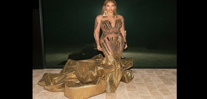 35 travailleurs et 10 jours pour finir une robe de Beyoncé
