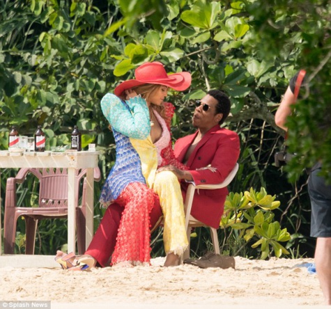 12 photos : Beyonce et Jay Z super amoureux, regardez 
