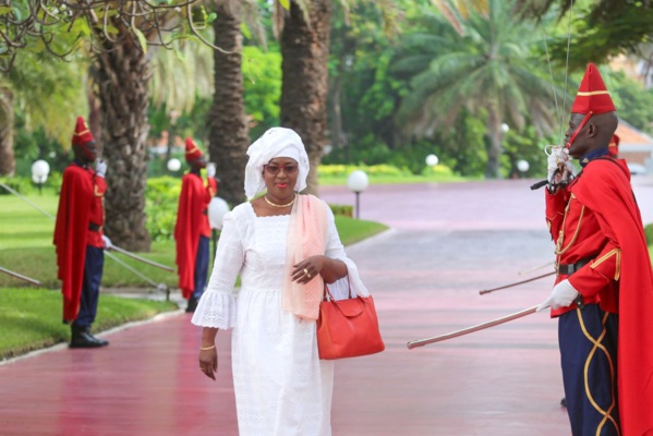 La ministre Ndèye Ramatoulaye Guèye Diop brise le silence : " j'ai perdu mon fils unique dans des conditions dramatiques. Je sais ce que ressent cette mère »