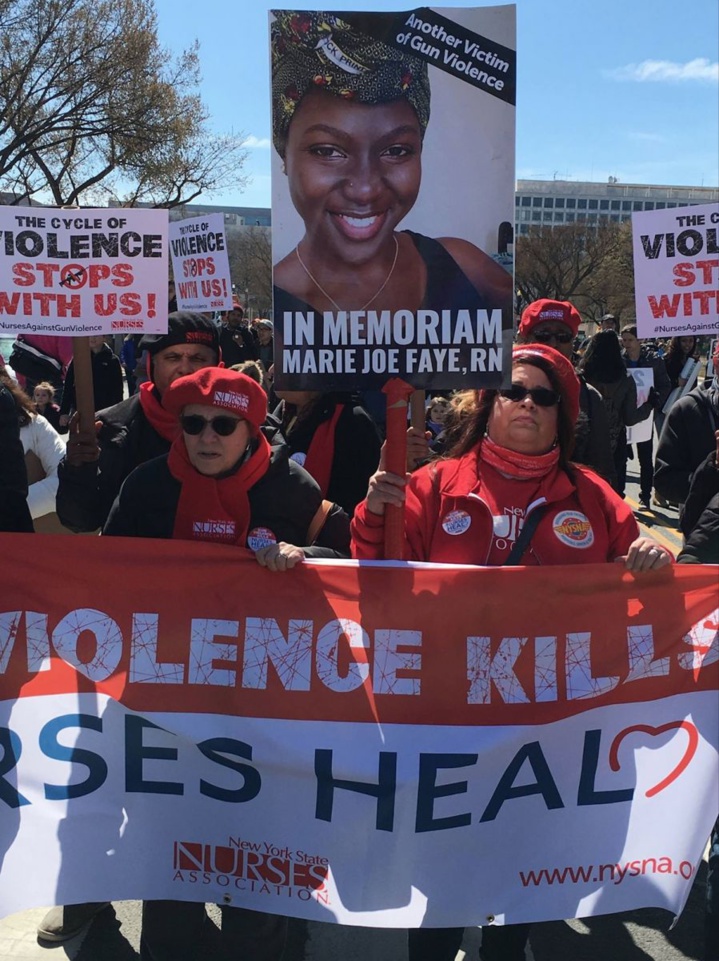 New York: Les infirmières ont marché pour la Sénégalaise Marie Faye