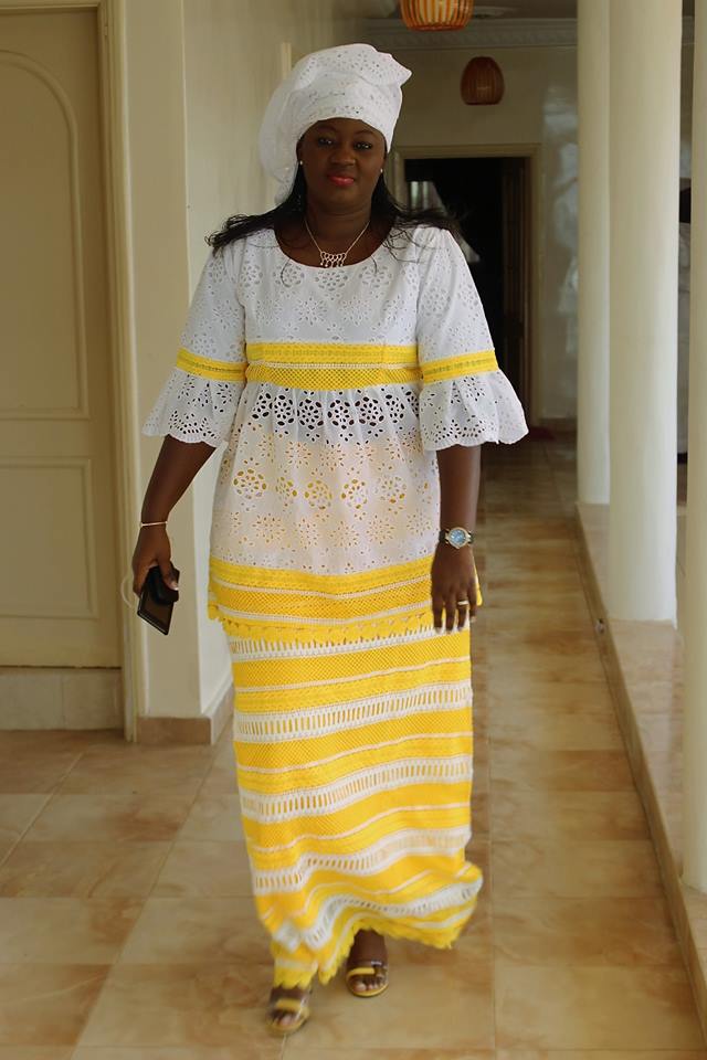Yaye Fatou Diagne ex épouse de Ameth Khalifa Niasse et de Serigne Mboup: Une belle Drianké Sénégalaise avec du charme à en revendre Yaye Fatou Diagne ex épouse de Ameth Khalifa Niasse et de Serigne Mboup: Une belle Drianké Sénégalaise avec du charme à en revendre