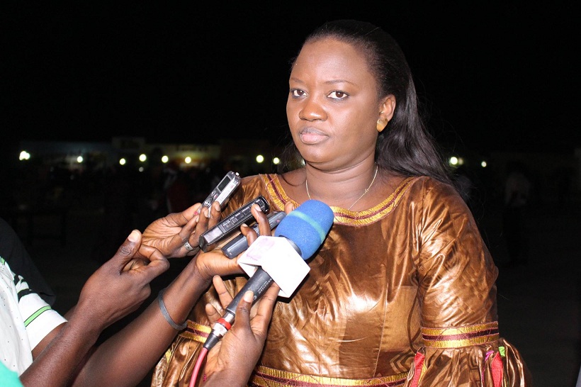 Yaye Fatou Diagne ex épouse de Ameth Khalifa Niasse et de Serigne Mboup: Une belle Drianké Sénégalaise avec du charme à en revendre Yaye Fatou Diagne ex épouse de Ameth Khalifa Niasse et de Serigne Mboup: Une belle Drianké Sénégalaise avec du charme à en revendre