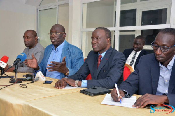 Présidentielle 2019 : Baila Wane, Baba Tandian, Amadou Yoro Ndiaye et Cie payent la caution de Macky Sall