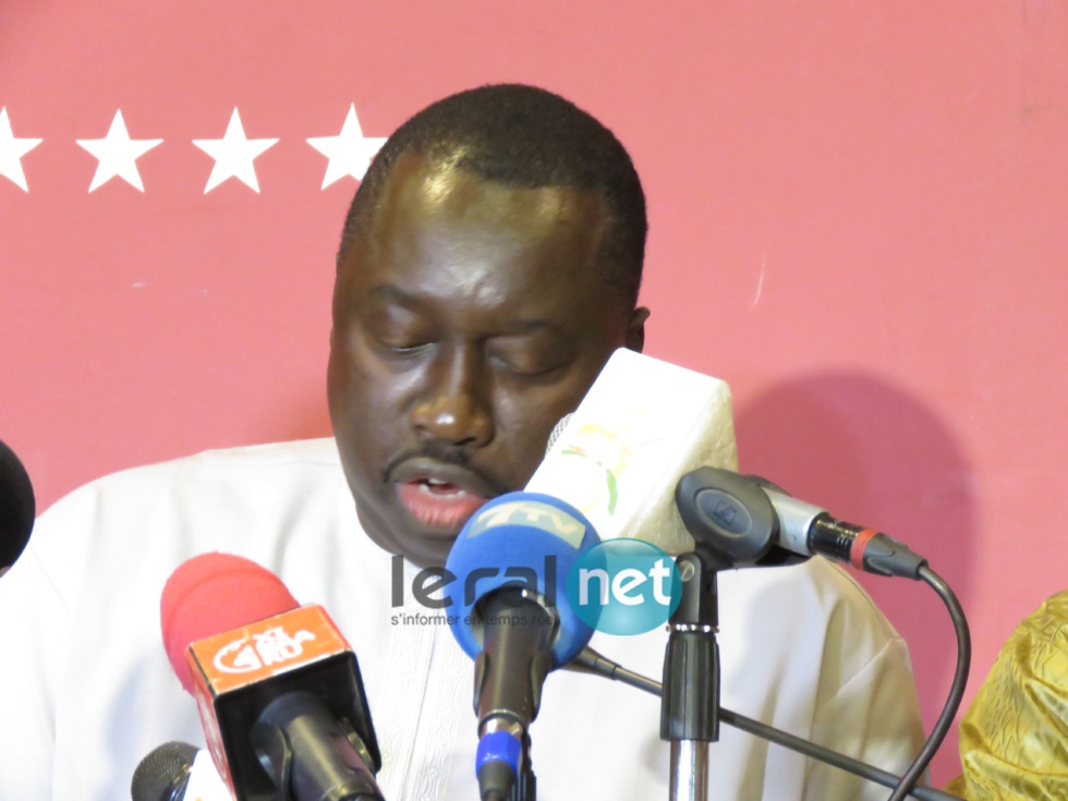 Les images du point de presse des députés non-inscrits