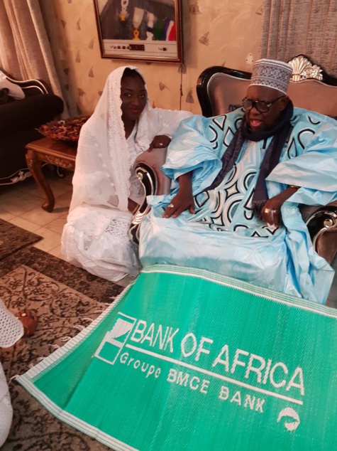 Ziar de la Bank of Africa chez le Khalife des Layennes