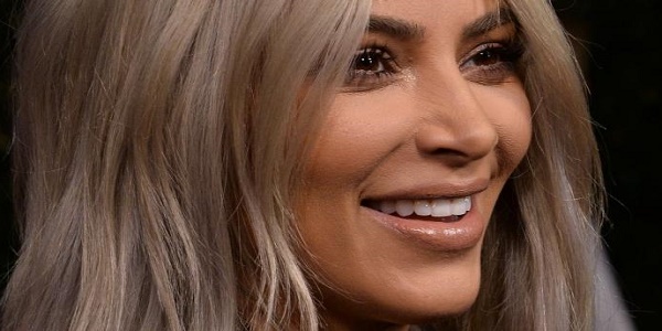 Kim Kardashian se dévoile toute nue sur Twitter (photo)