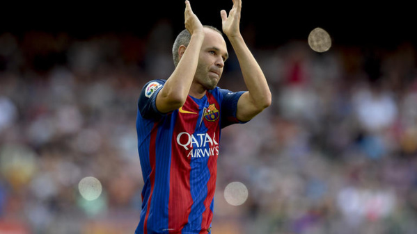 Après 22 ans en Catalogne, Andrés Iniesta quitte Barcelone