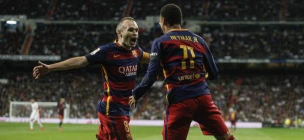 Neymar rend hommage à Andrés Iniesta