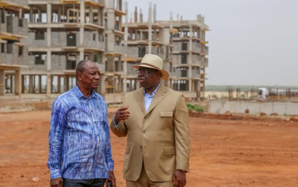 Est-ce qu’un journaliste peut oser insulter Macky Sall ? Vous savez bien ce qui va lui arriver… ? Alpha Condé