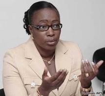 DETTE : Oumou Khayri Gueye Seck poursuivie pour 1 million par un Journaliste