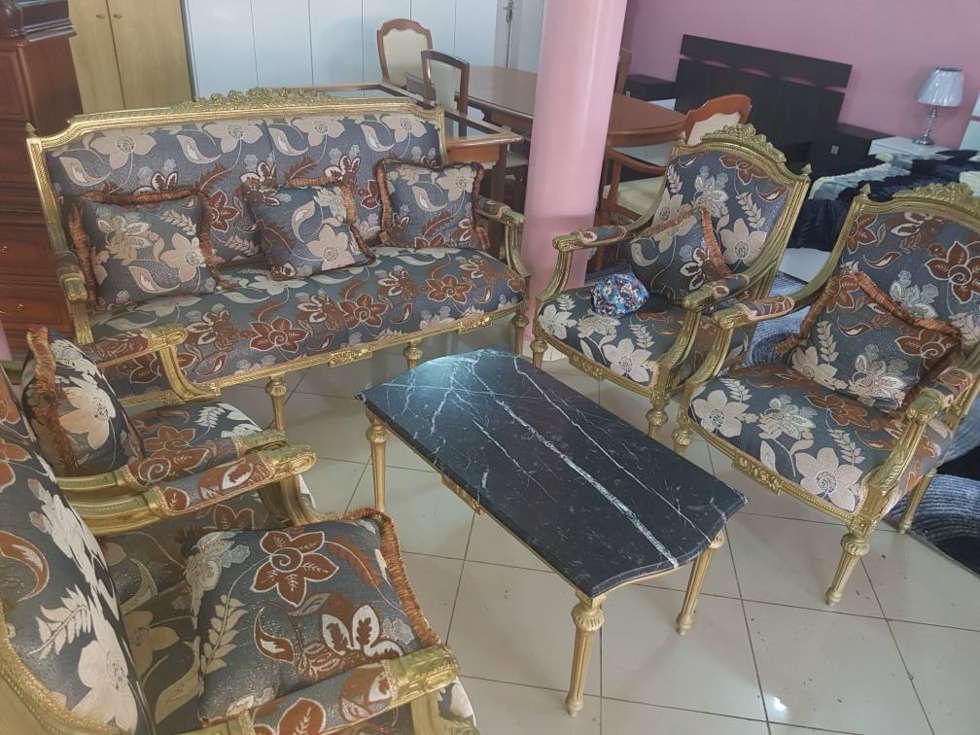 Achetez ces meubles pas chers, à bon prix, venant d’Italie