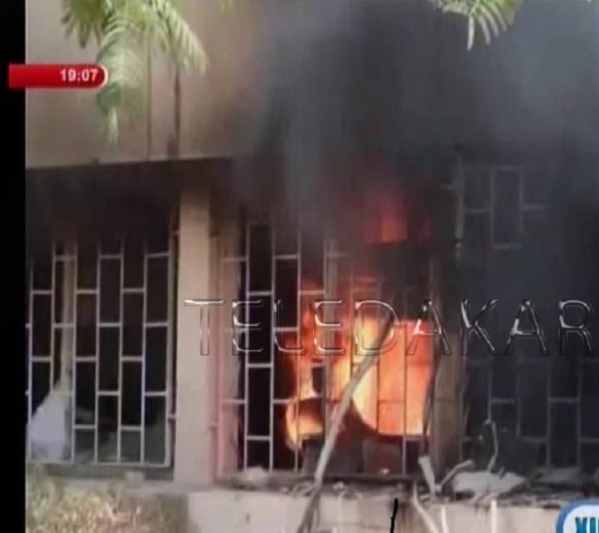 Vidéo – Casse en série : les gros dégâts à l’UGB, Boudiouck et Ngallèle