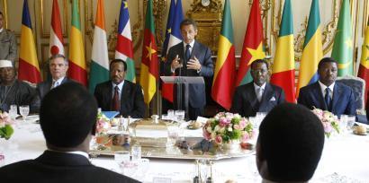 Nicolas Sarkozy aligne les pensions des anciens combattants des ex-colonies