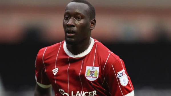Famara Diedhiou suspendu six matchs pour avoir craché sur un joueur de Birmingham