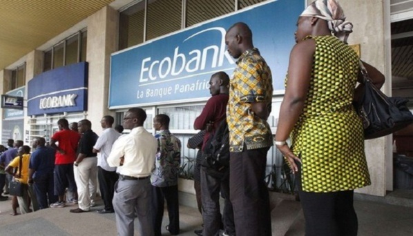 Retard dans le paiement des bourses du mois d’avril : Ecobank renvoie la balle à l’Etat