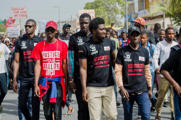 Saint-Louis : Temps forts de la marche des étudiants de l'UGB aux cris de "Amadou Ba Voleur , Mary Teuw Dégage" 