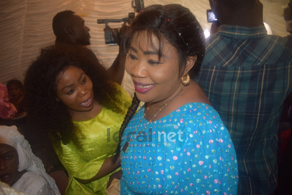 Vidéo-Photos: Sa fille lui réserve une belle surprise, Fatou Guéweul fond en larmes 