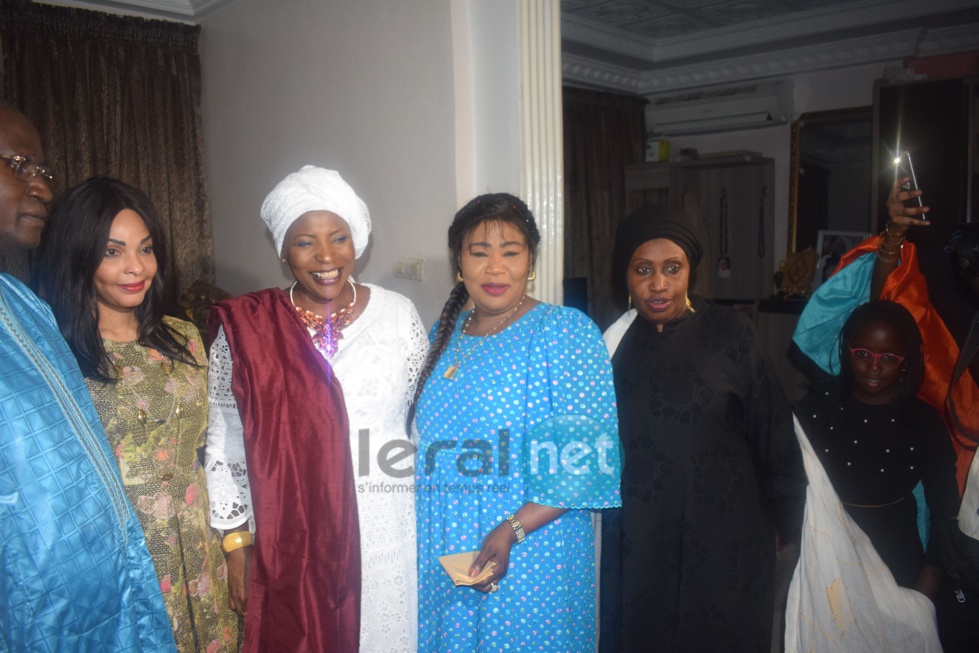 Vidéo-Photos: Sa fille lui réserve une belle surprise, Fatou Guéweul fond en larmes 