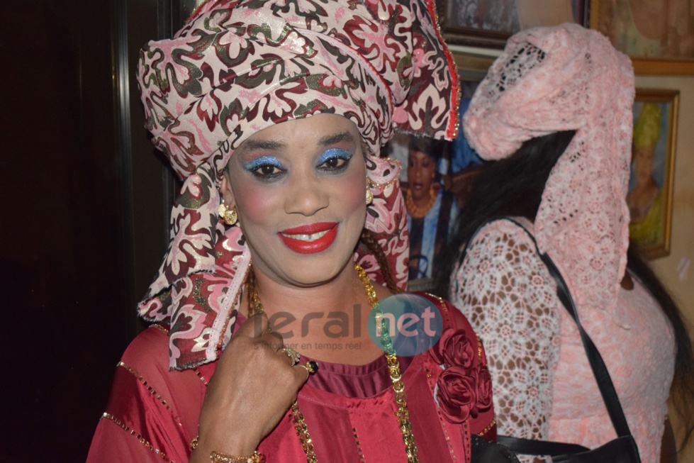 Vidéo-Photos: Sa fille lui réserve une belle surprise, Fatou Guéweul fond en larmes 