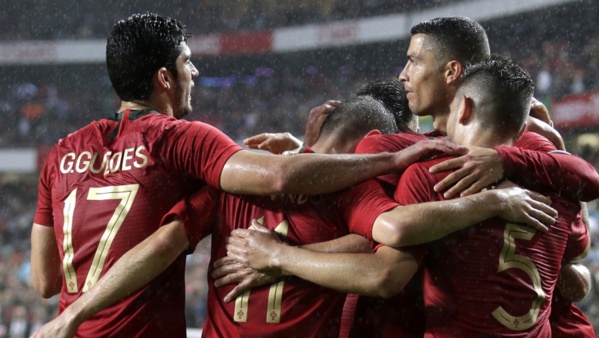 Mondial 2018: l'Angleterre sans forcer face au Costa Rica, le Portugal déroule contre l'Algérie