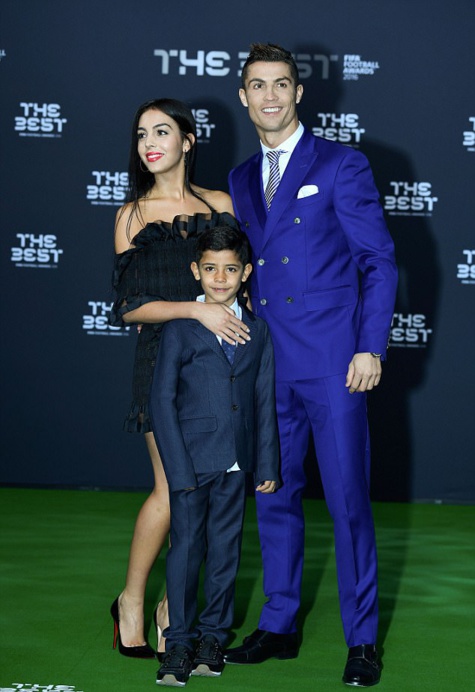 45 photos : Qui est Georgina Rodriguez, la compagne de Cristiano Ronaldo?