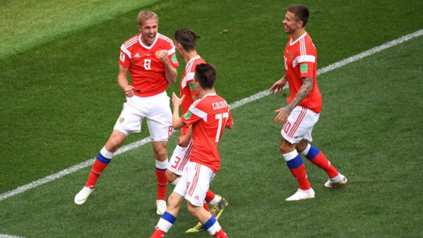 La Russie bat l'Egypte (3-1) et fait un grand pas vers les huitièmes