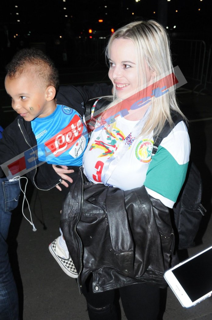 5 photos : Kalidou Koulibaly reçoit la visite de sa femme et son fils 5 photos : Kalidou Koulibaly reçoit la visite de sa femme et son fils