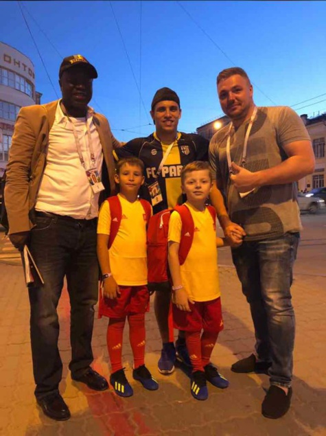 Photo : L’homme d’affaires, Aly Mané, supporte les Lions de la Téranga