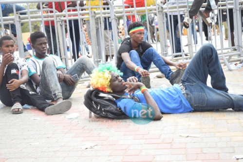 53 photos : Les supporters sénégalais KO après l'élimination des Lions