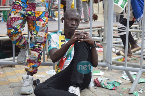 53 photos : Les supporters sénégalais KO après l'élimination des Lions