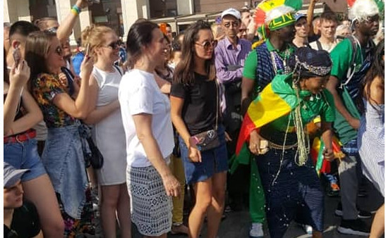 (10 Photos) Les supporteurs de « Allez Casa » font danser le monde en Russie (10 Photos) Les supporteurs de « Allez Casa » font danser le monde en Russie