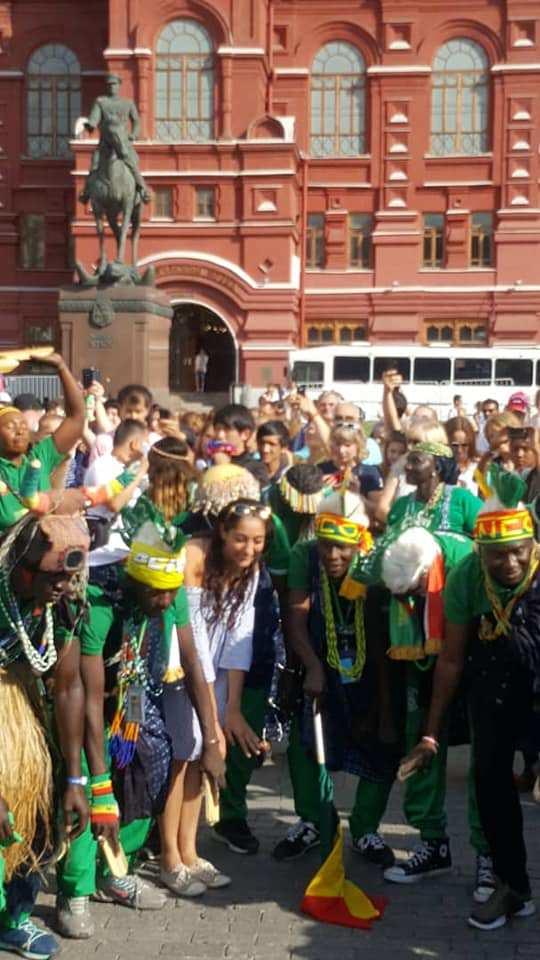 (10 Photos) Les supporteurs de « Allez Casa » font danser le monde en Russie