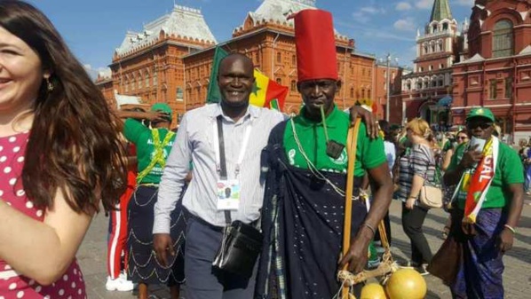 (10 Photos) Les supporteurs de « Allez Casa » font danser le monde en Russie