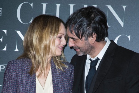 Vanessa Paradis  tourne la page Johnny Deep et se marie avec Samuel Benchetrit 