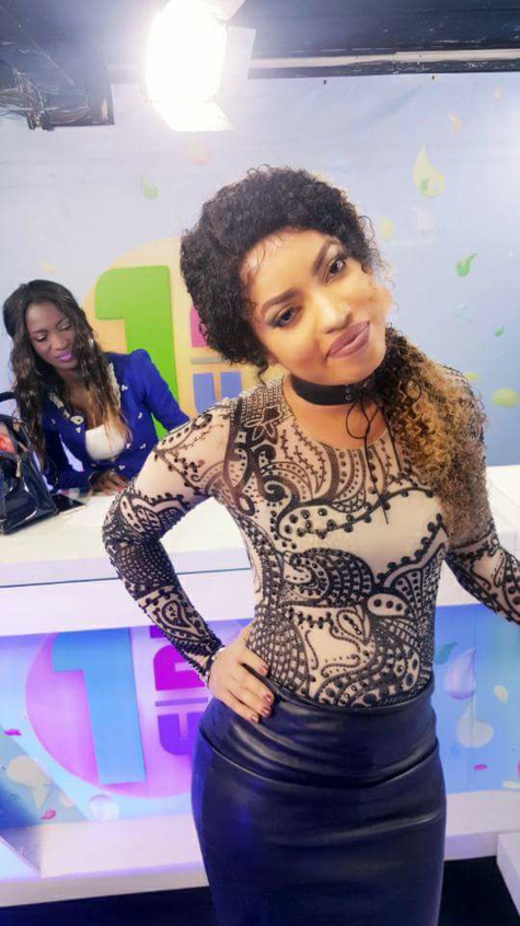 Photos : Niakhalé Diallo, la présentatrice JT RDV, eupeuna, eupeuna!!!!