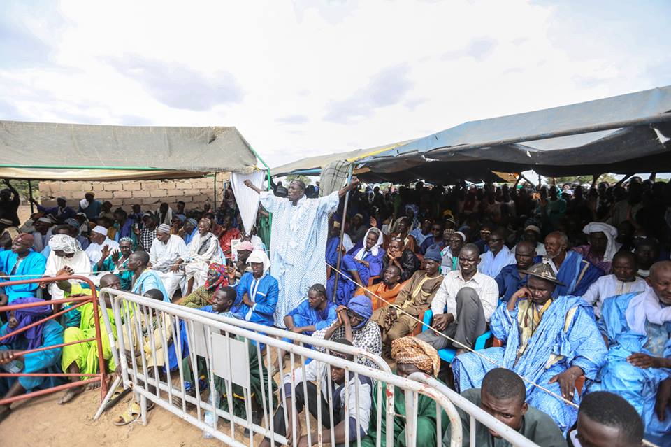 Les images de Macky Sall à Koungheul au chevet des éleveurs sinistrés avec une enveloppe d’un milliard Franc CFA