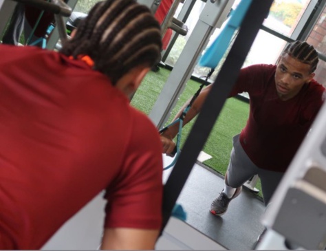 Leroy Sané change de coiffure et fait chavirer le cœur de ces dames