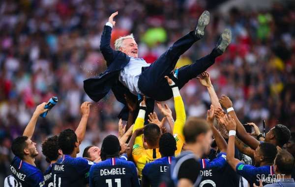 DESCHAMPS : «Champion du monde, il n’y a rien au-dessus »