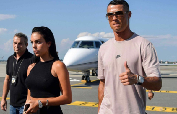 ( 03 Photos) Cristiano Ronaldo est arrivé à la Juventus