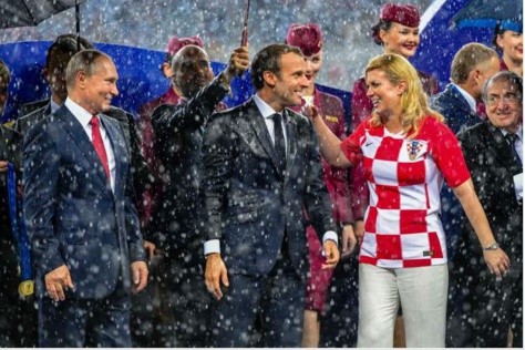 Photos: Emmanuel Macron et la présidente croate Kolinda Grabar-Kitarovic, comme dans un conte de fées