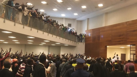 Dernière minute: forte mobilisation des pro Khalifa au palais de Justice de Dakar 