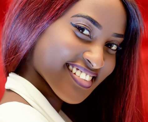 Photos : Inna alias Coumba (Mbettel), eupeuteuleuw!!!